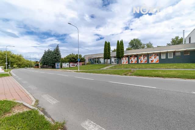 Pronájem komerční Obchodní prostory, 142㎡, okres Karviná