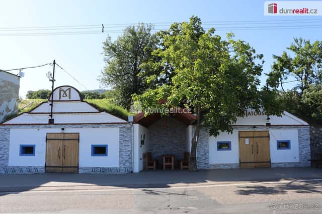 Vinné sklepy s posezením Horní Věstonice, okres Břeclav