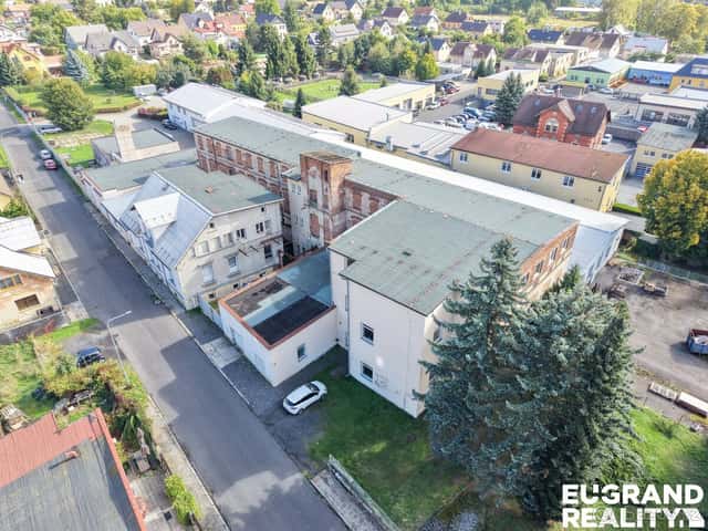 Prodej multifunkčního komerčního areálu 2 400 m² – Varnsdorf, okres Děčín