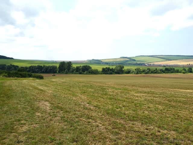 Pozemek/pole 6 120 m² u Uherského Brodu, okres Uherské Hradiště