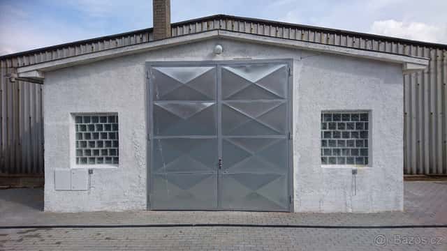 Skladový prostor, garáž cca 100m2 Drachkov-Benešov, okres Benešov