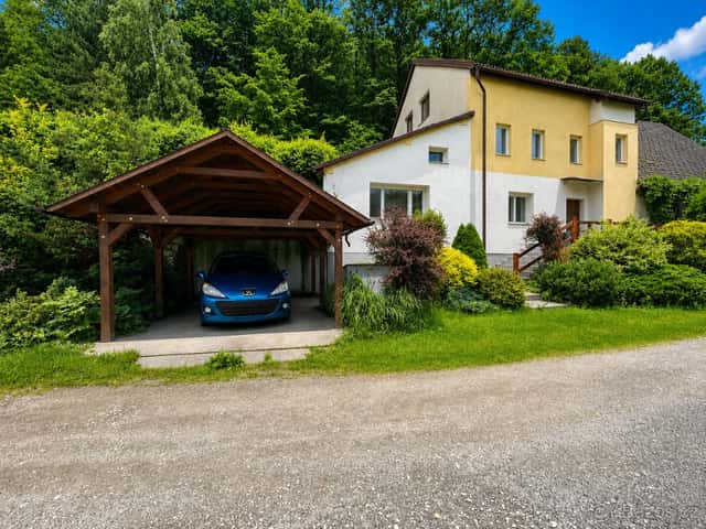 Prodej atypického rodinného domu 220 m², Žulová., okres Jeseník