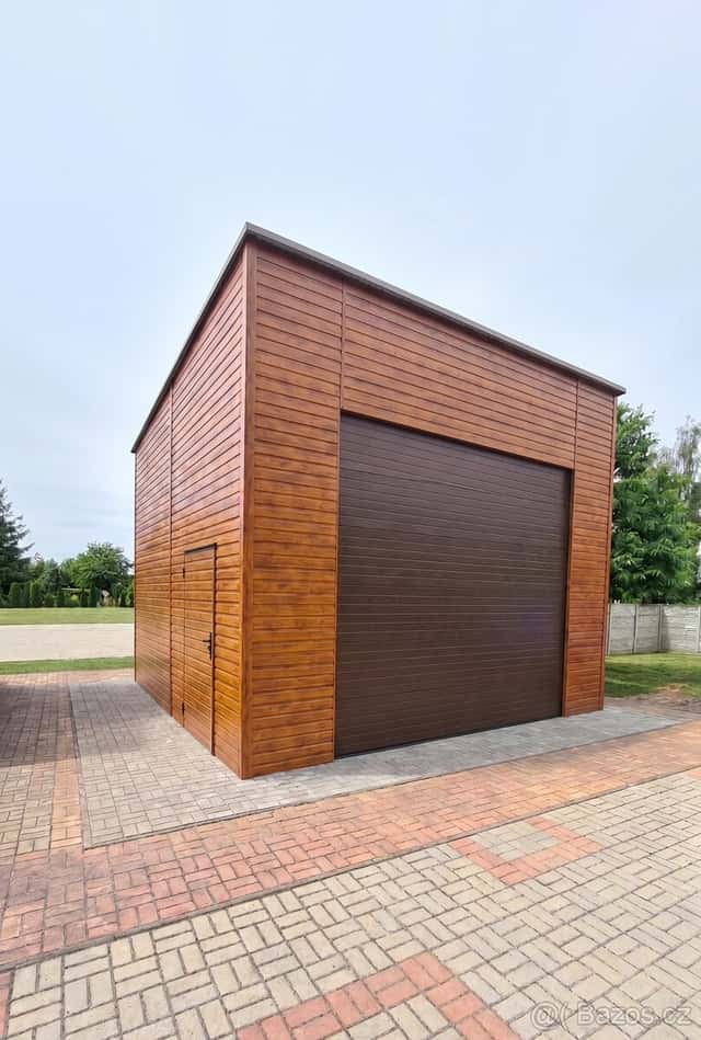Plechová hala 6×6m – Zlatý dub „JUPITER“, Praha 10