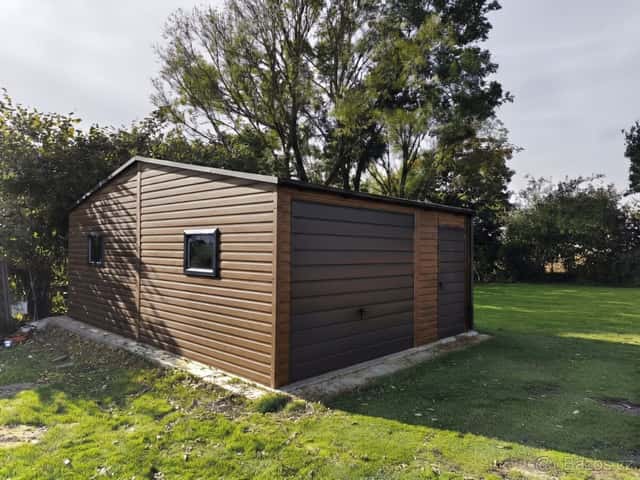 Plechová garáž 5×4,5 m Ořech /dveře/4x okno „BOLEK“, okres Brno-město