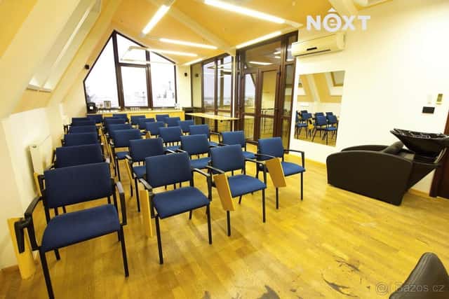 Pronájem komerční Obchodní prostory, 100㎡, okres Chrudim