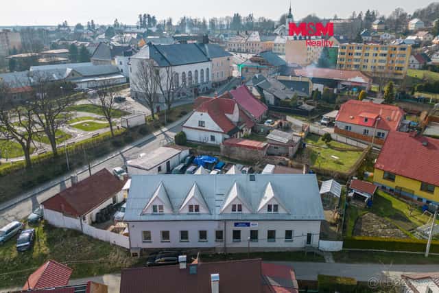Prodej autoservisu s byty, Moravský Beroun, ul. Dvořákova, okres Olomouc