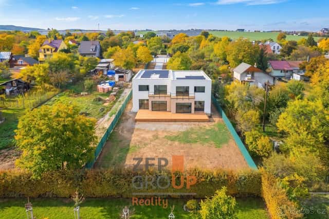 Prodej luxusní vily 5+kk o rozloze 168 m² s pozemkem 700 m²,, okres Brno-město