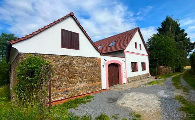 Stylově zrekonstruovaný rodinný dům, okres Jindřichův Hradec