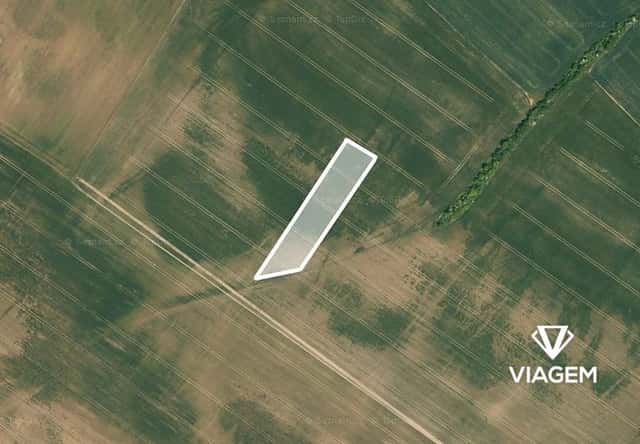 Pole 16 347 m², okres Praha-východ