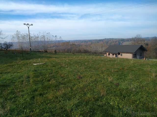Stavební pozemek Slatina u Bílovce 1500 m2, okres Nový Jičín