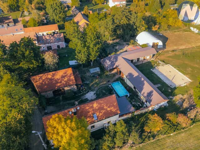 Koňský ranč Lhota u Stříbra - 57 340 m2, 10 boxů a vlastní b, okres Tachov