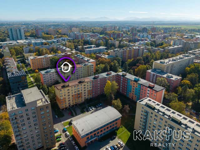 Prodej družstevního bytu 2+1 s proskleným balkónem, Nálepkov, okres Ostrava-město