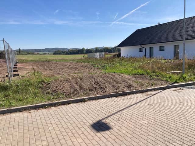 Prodej stavebního pozemku 685 m² v Drásově se st. povolením, Brno venkov, okres Brno-venkov
