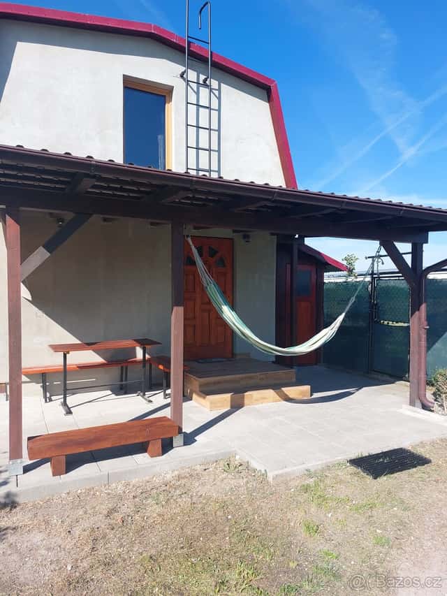 Pronájem nové, moderní chaty 32 m², okres Nymburk
