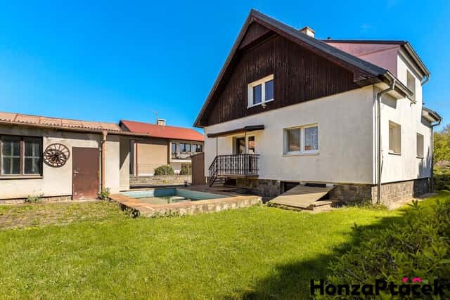 Prodej, rodinný dům s garáží, Škvorecká, Úvaly, ev.č. 15595, okres Praha-východ