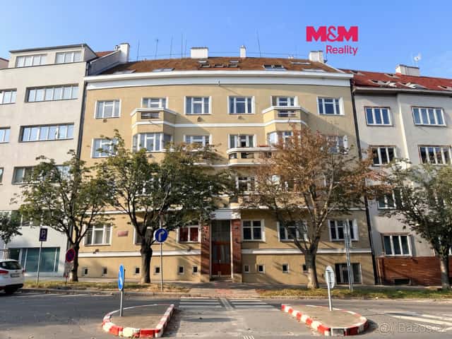Pronájem bytu 1+kk v Praze, ul. Koulova, Praha 6