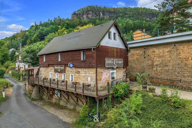 Prodej zavedené restaurace v historickém objektu u Labe – Do, okres Děčín