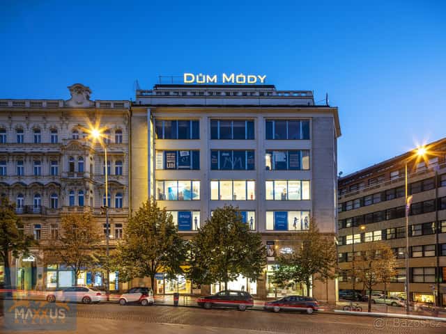 Pronájem obchodních prostor s výlohou (50 m2), Václavské nám, Praha 1