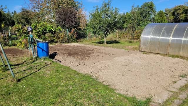 Zahrada 400 m2 - připravena na sezónu, okres Opava