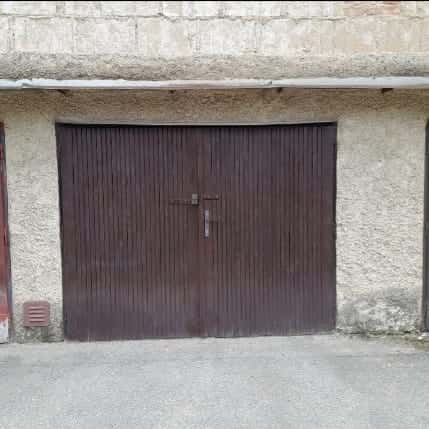 Garáž Pod Klášterkou, okres Benešov