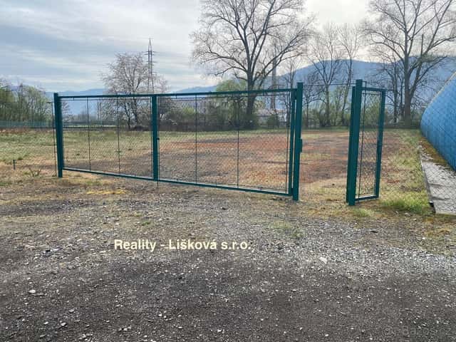 Pronájem komerčního pozemku k všestrannému využití, okres Ústí nad Labem