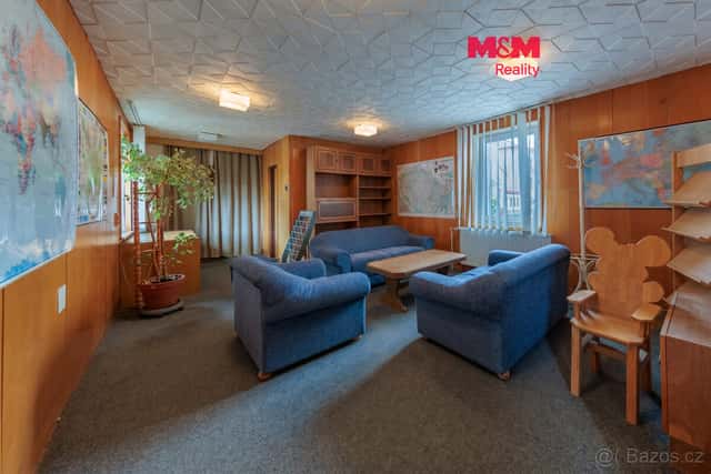 Prodej kanceláří a skladu, 900 m², K. Vary, ul. Nádražní, okres Karlovy Vary