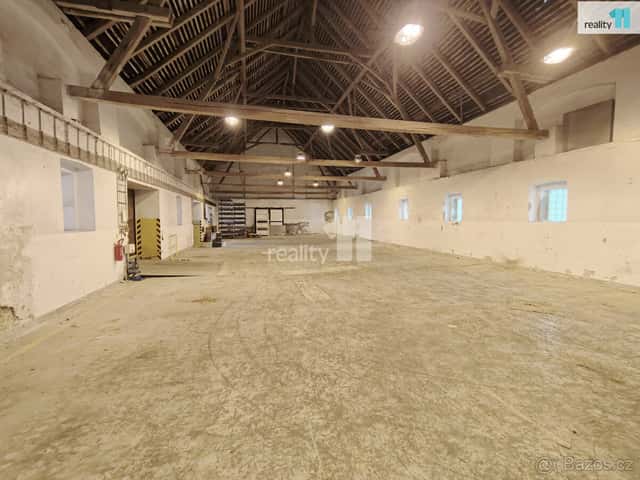 Pronájem skladu A 410 m2, Červeněves, okres Hradec Králové