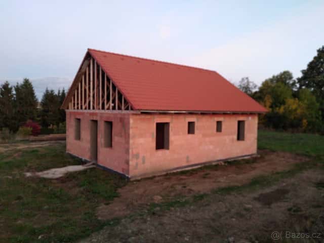 Prodej rozestavěné stavby s pozemkem 1000m2, okres Znojmo