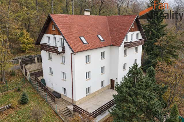 Prodej ateliérového bytu 2kk, Praha 9 Borečkova, Praha 9