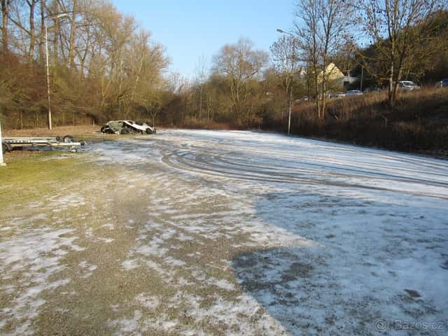 Parkovací místo pro karavany a obytná auta,Beroun, okres Beroun