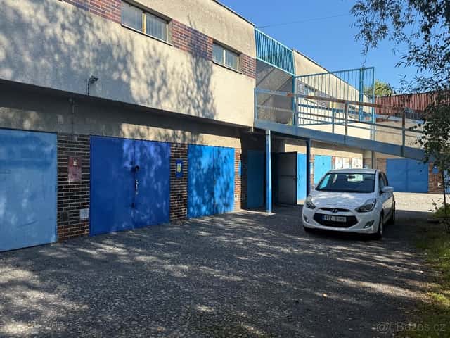 Pronájem dvojgaráže 36m2, Ostrava-Fifejdy, okres Ostrava-město