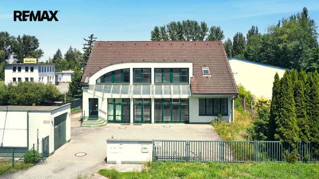 Prodej komerčního objektu, Sklad. oblast, Hradec Králové., okres Hradec Králové