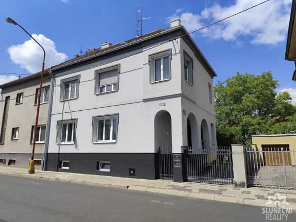 Pronájem bytu 2+1 99 m², Uherské Hradiště centrum, ul. Na S, okres Uherské Hradiště