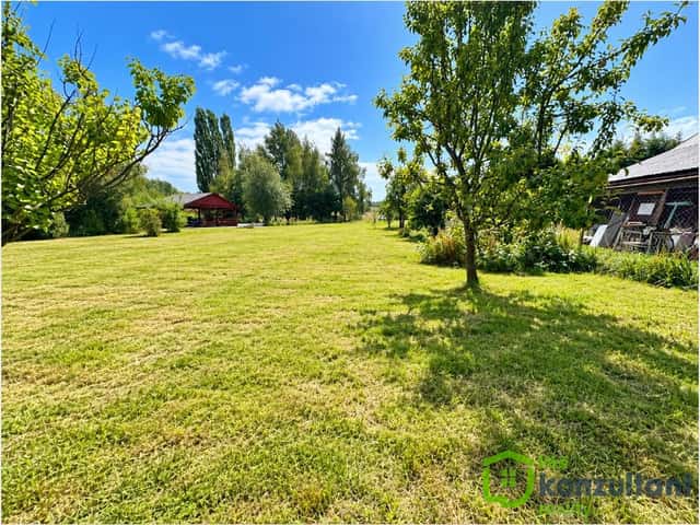 Prodej stavebního pozemku 1049 m², Brantice u Krnova, okres Bruntál