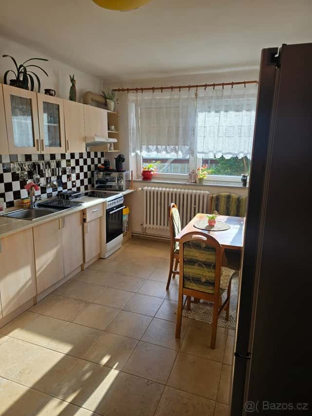 Nájem 10 000,-Kč+energie / 14 000,- Kč měsíčně, okres Žďár nad Sázavou
