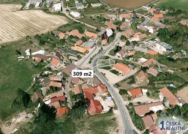 Zahrada 309 m², okres Hradec Králové