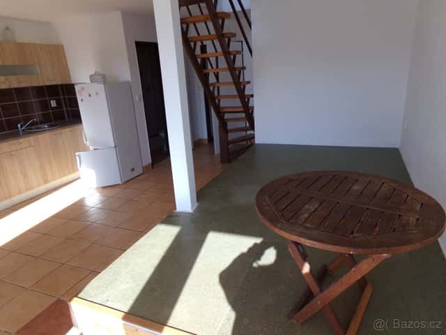 Pronájem bytu 2+kk s balkonem, Podnásepní, 50m2, okres Brno-město