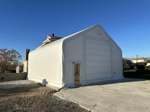 Plachtová montovaná hala - 9,15 x 30,5 x 6,1 - 900g, okres Benešov