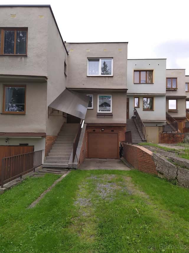 Řadový rodinný dům 5+1 zast. plocha 77 m, okres Bruntál