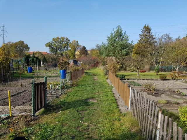 Pronájem zahrady 200 m2 Pardubice - Rybitví, okres Pardubice