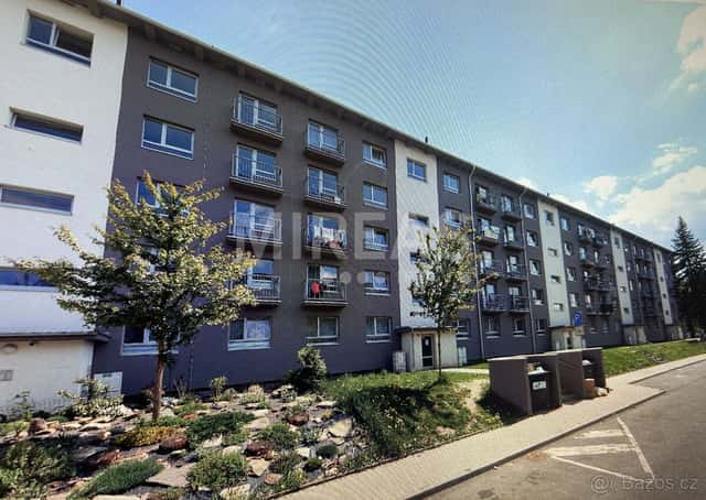 Milovice, pronájem bytu 2+kk/B + sklep, 32 m2, okr. Nymburk., okres Nymburk
