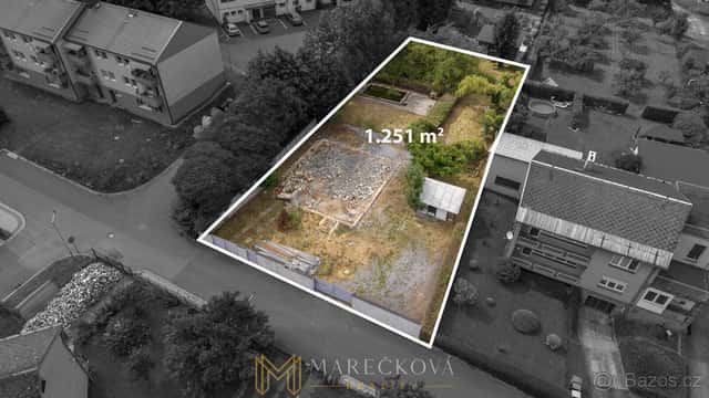Prodej oploceného stavebního pozemku 1 251 m², Zlaté Hory, J, okres Jeseník