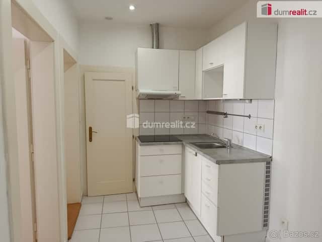 Velmi hezký byt 2+kk po kompletní rekonstrukci, Praha 10 - S, Praha 10