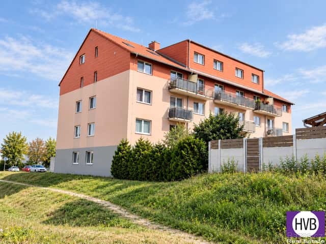Prodej 2+kk/B,PS, 56m2, OV, ul. Ecksteinova, Chýně, okres Praha-západ
