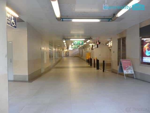 Pronájem, obchodní prostor, 51 m2, Praha 6, Evropská ulice, Praha 6