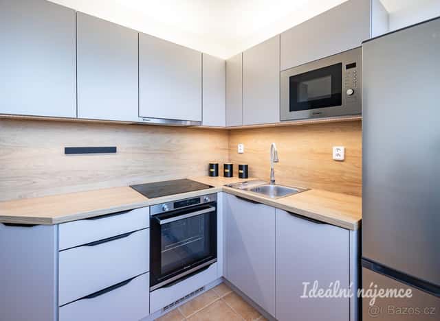 Pronájem bytu 2+1, Batelovská, Michle, 24990 Kč/měs., 49 m2, Praha 4