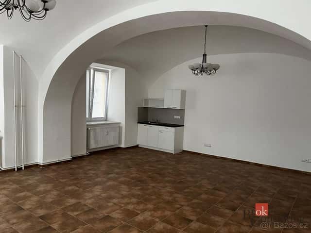 Pronájem, komerční/kanceláře, 44 m2, Mírové náměstí 213, 793, okres Bruntál