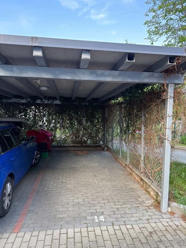Kryté parkovací stání, okres Brno-město