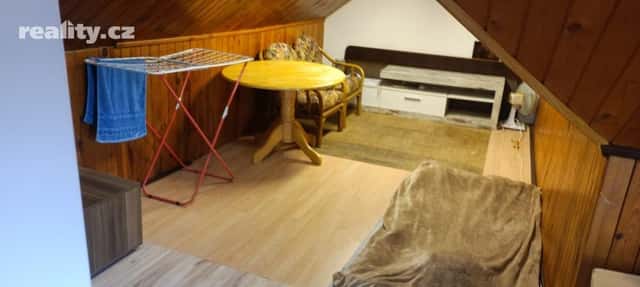 Pronájem atypického podkrovního bytu 30 m² – Chrastava, Žita, okres Liberec