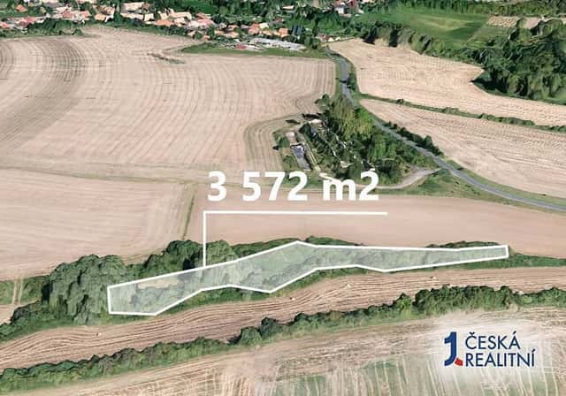 Pole 3 572 m², okres Louny